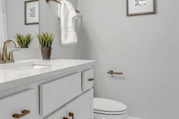 Nash Getaway - Private Rooftop Patio - Sleeps 12 Nashville Apartment