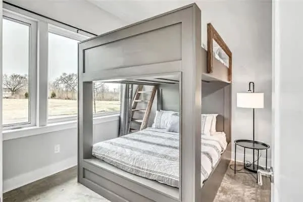 Apartment Nash Getaway - Private Rooftop Patio - Sleeps 12 Nashville